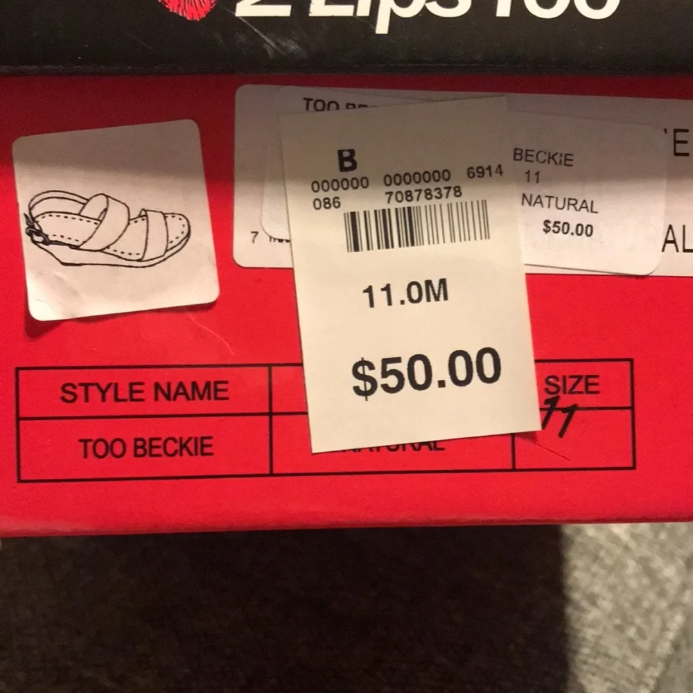 NWT Two Lips Too Beckie Wedges